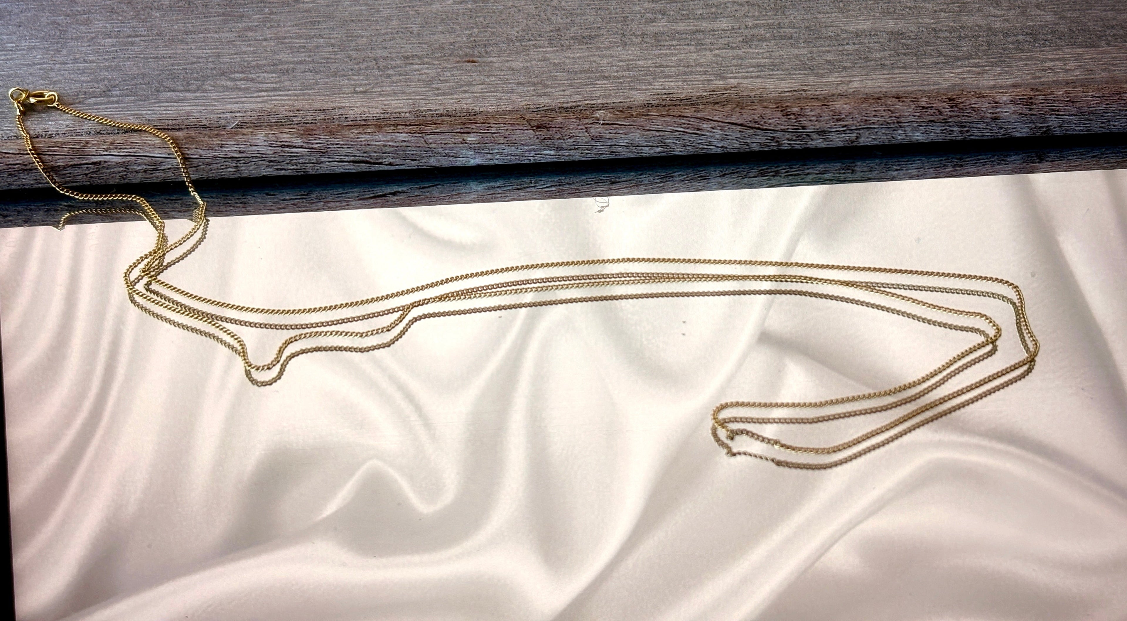 Classic Pendant Chain – Gold