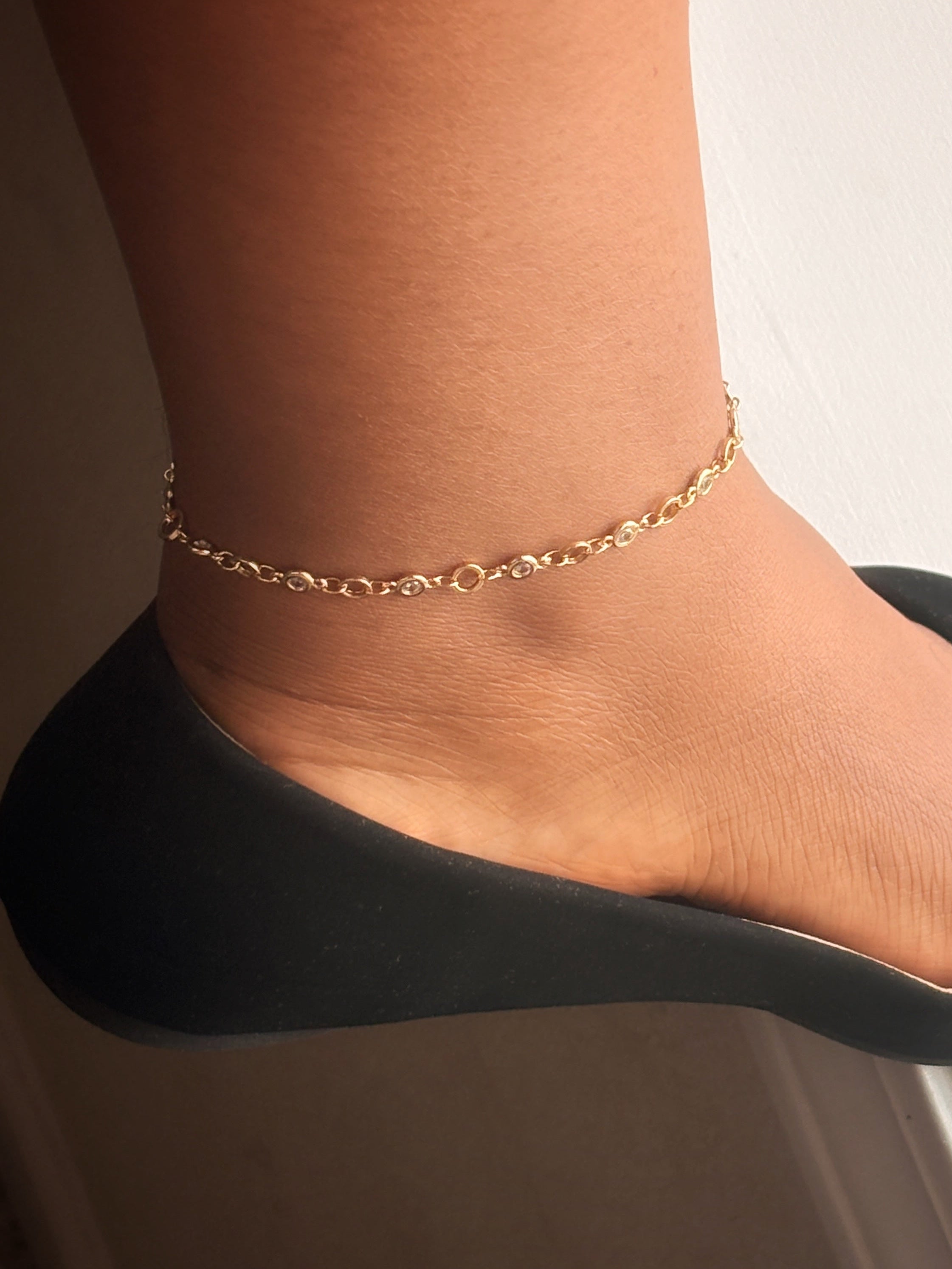 Halo Charm Anklet