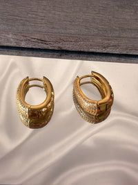 Laurel Oval Drop Earrings and Pendant
