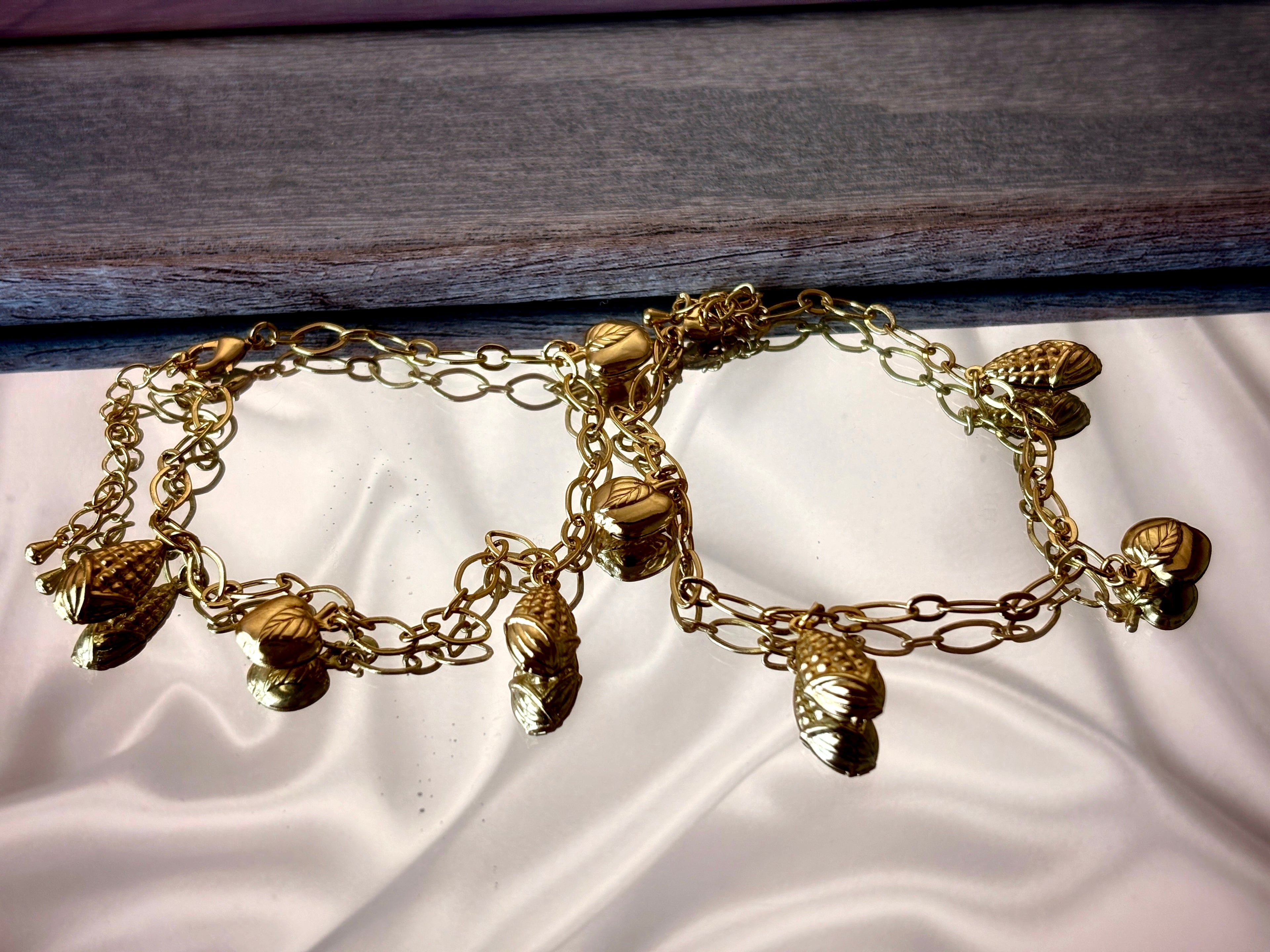 Laurel Charm Anklets