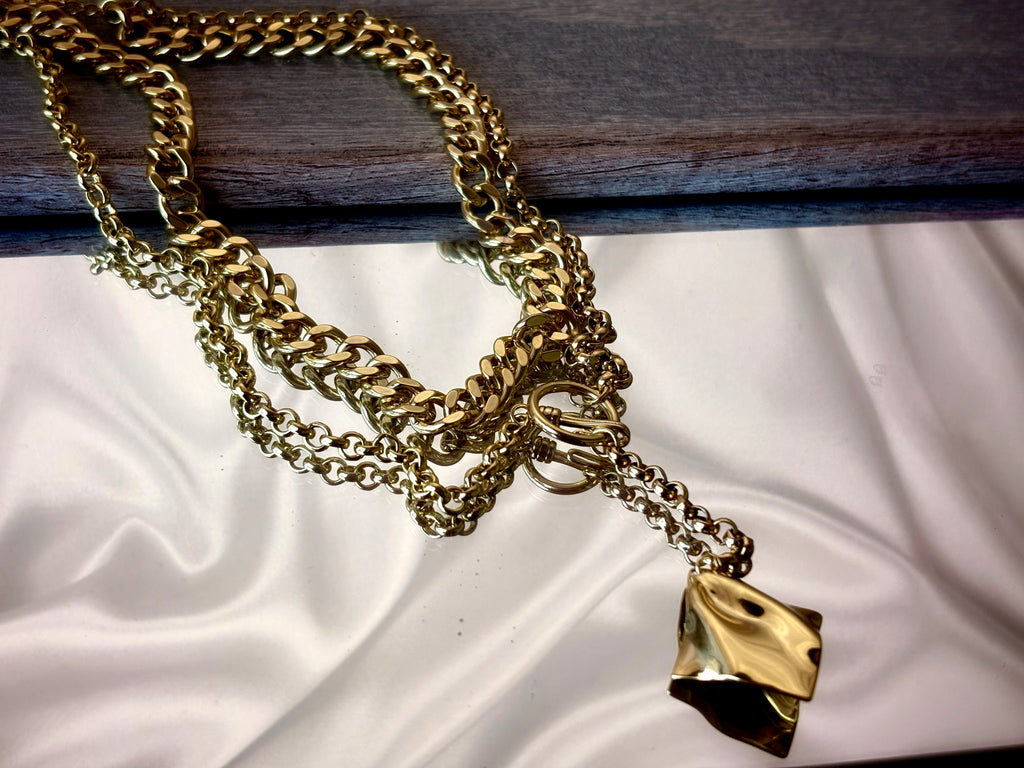 Golden Muse Layered Necklace - Gold