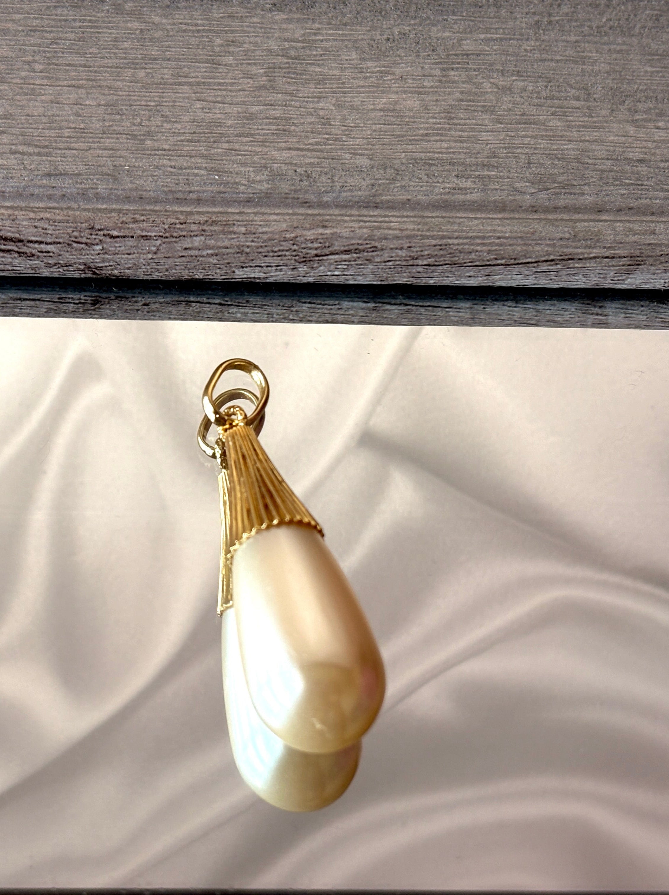 Regal Pearl Drop Earrings and Pendant